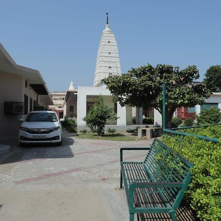 Radha Madhav Ashram Vrindāvan Exteriör bild